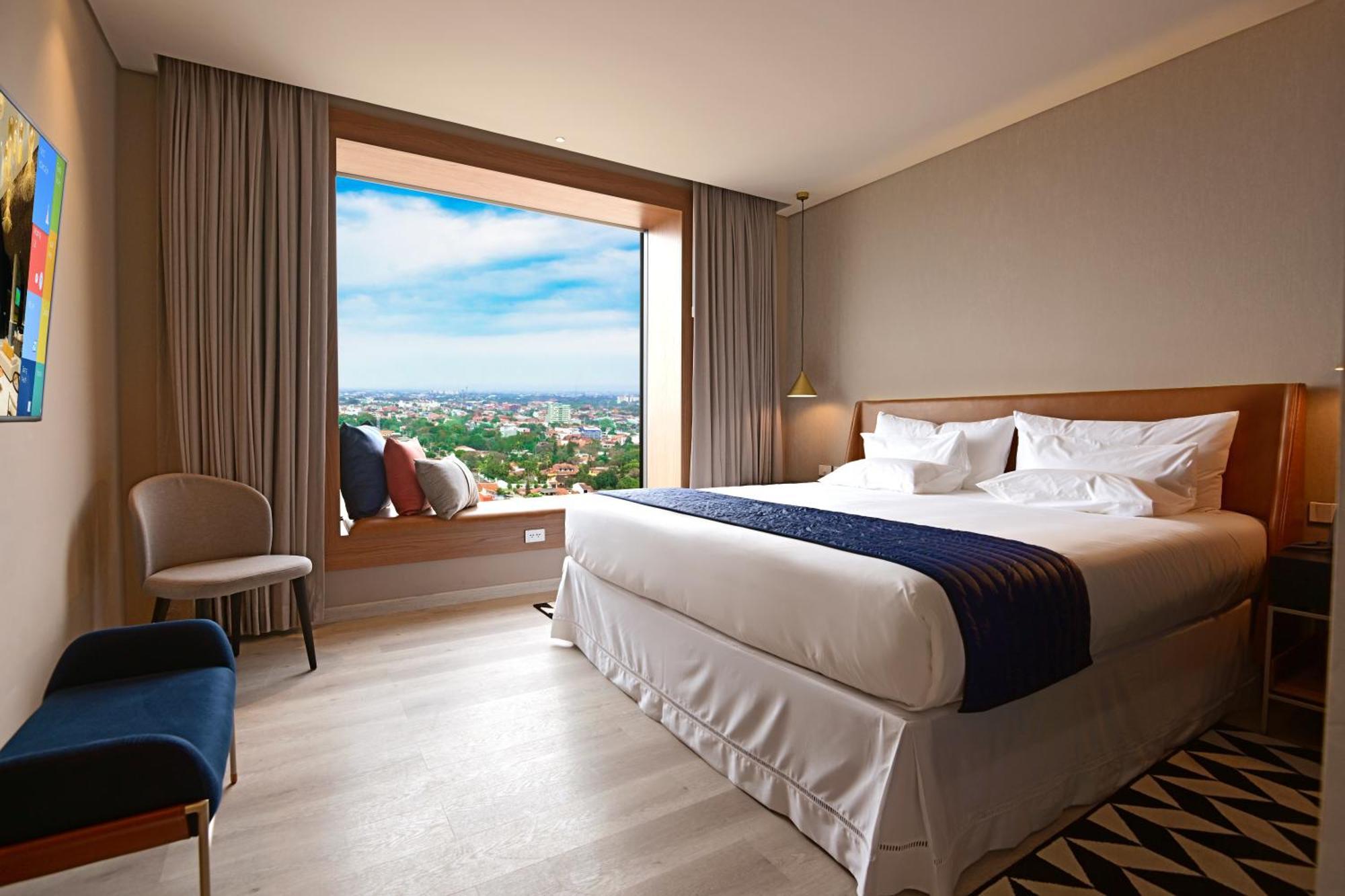 Novotel サンタ・クルス・デ・ラ・シエラ エクステリア 写真